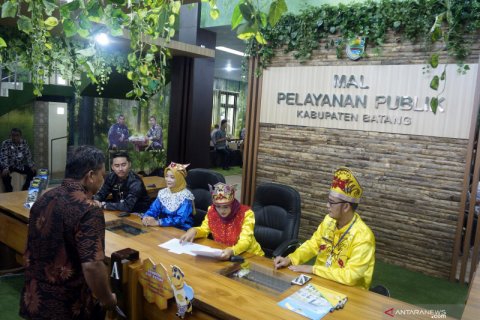 Mal pelayanan publik berkonsep hutan di Batang