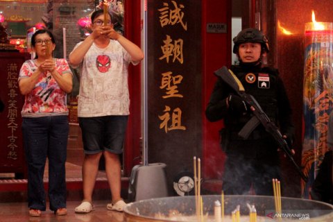 Pengamanan malam imlek di Makassar