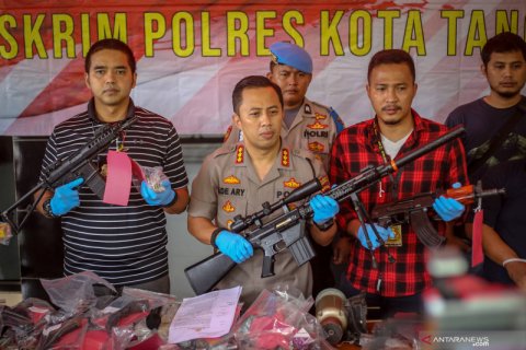 Kasus senjata api ilegal