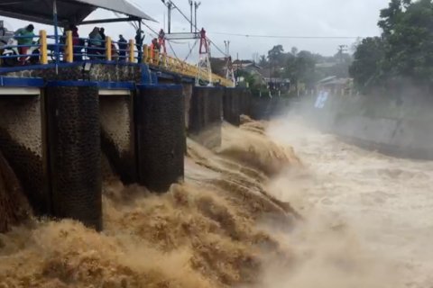 Bendung Katulampa turun status jadi Siaga 3