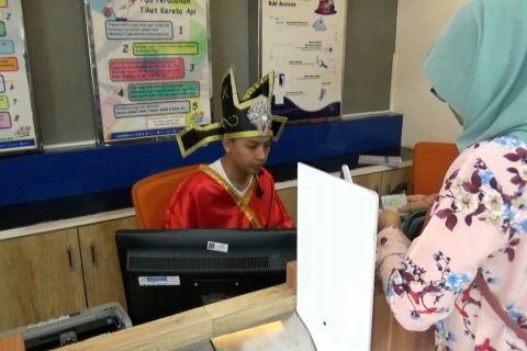 Libur imlek, tiket KA ludes hingga Senin