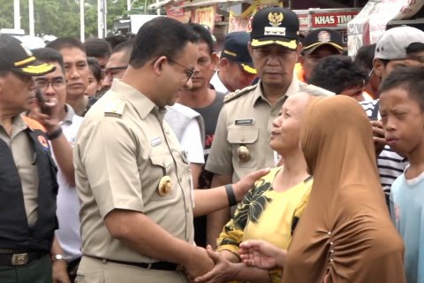 Korban banjir Duri Kosambi sampaikan ke Anies kekurangan makanan