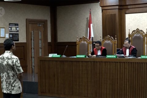 Romahurmuziy Mantan Ketum PPP divonis dua tahun penjara