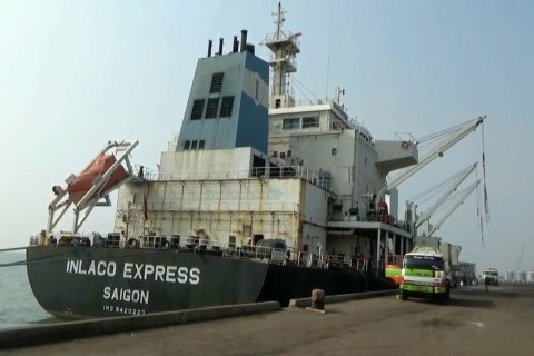 KKP Banten awasi ABK kapal asing, cegah penyebaran virus corona