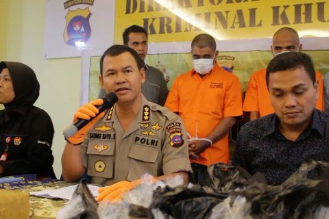 Polda Sumbar sita 157 botol bahan berbahaya jenis merkuri