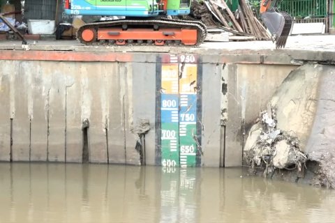 Tinggi muka sembilan pintu air Jakarta normal