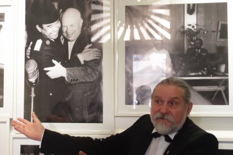 Pameran peringatan70 tahun  hubungan diplomatik Indonesia - Rusia