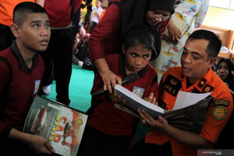 Siswa disabilitas belajar tugas SAR