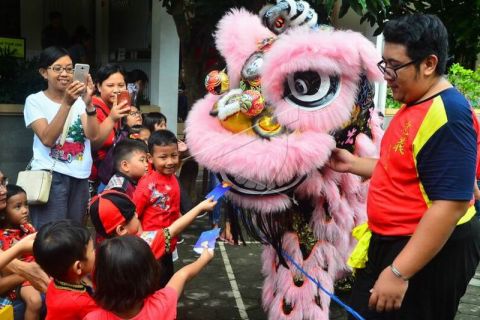 Pengenalan kesenian dan budaya Tionghoa