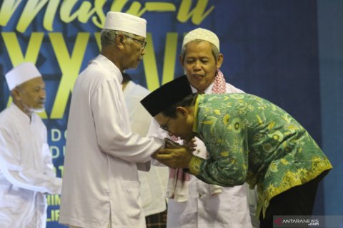 Mendes PDTT kunjungi ponpes Lirboyo