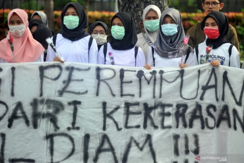 Kampanye anti kekerasan seksual perempuan