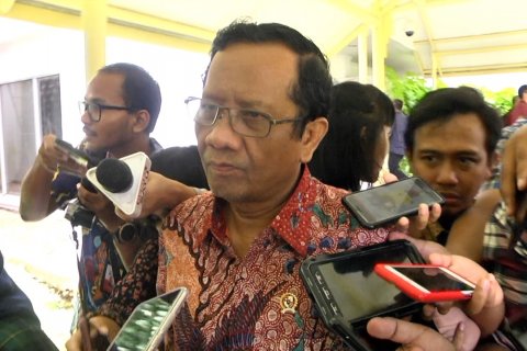 Mahfud MD : PP tak bisa ubah UU, jika keliru ketik segera diganti