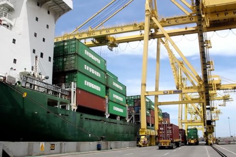 Defisit neraca perdagangan bulan Januari disumbang sektor migas