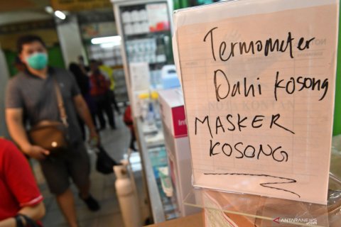 Harga masker meroket