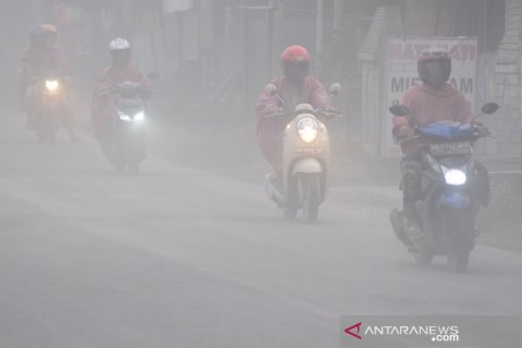 Gunung Merapi erupsi, hujan abu di Boyolali