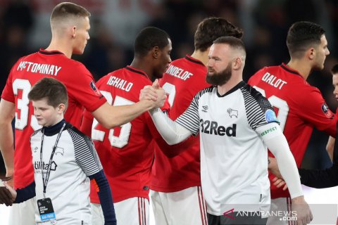 Manchester United tundukkan Derby County 3 - 0