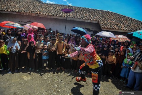 Trauma healing korban longsor terisolir