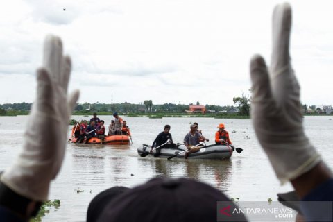 Pencarian korban tenggelam di waduk