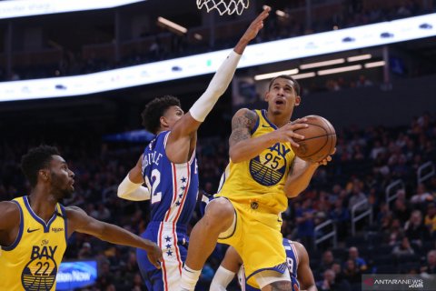 NBA: Golden State Warriors kalahkan Philadelphia 76ers 118 - 114