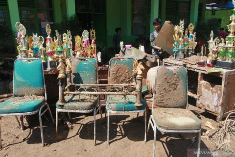 Banjir bandang di Agam