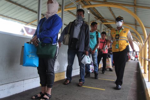 Pemberlakuan "social distancing" di Pelabuhan Internasional Dumai