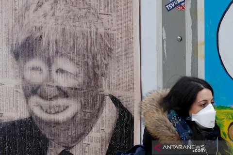 Aktivitas warga Inggris di tengah wabah COVID-19