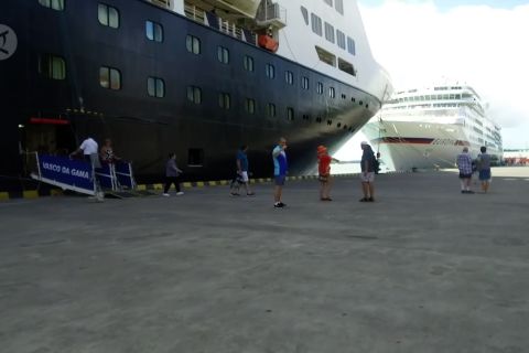 Surabaya tolak kunjungan kapal pesiar Viking Sun
