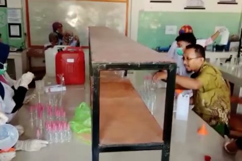 Mahasiswa USN Kolaka ciptakan cairan pembersih tangan