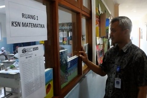 Menjaring siswa berprestasi melalui Kompetisi Sains Nasional