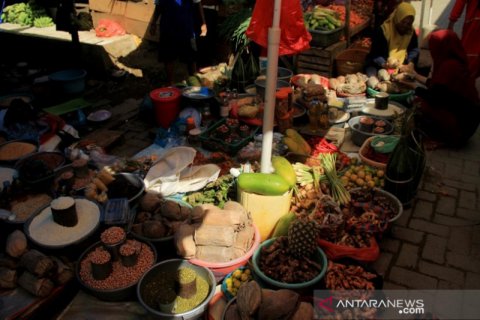 Aktifitas pasar di Mamuju tidak terpengaruh COVID-19