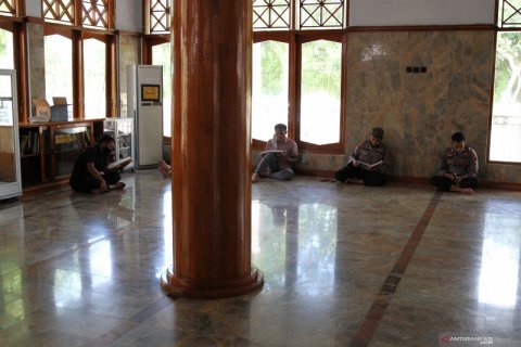 TADARUS ALQURAN DI MASJID