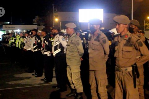 Gugus tugas COVID-19 Ternate rutin patroli malam bubarkan kerumunan