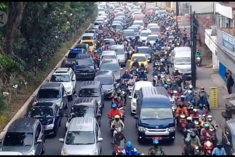 Evaluasi PSBB hari pertama di Surabaya dan sekitarnya