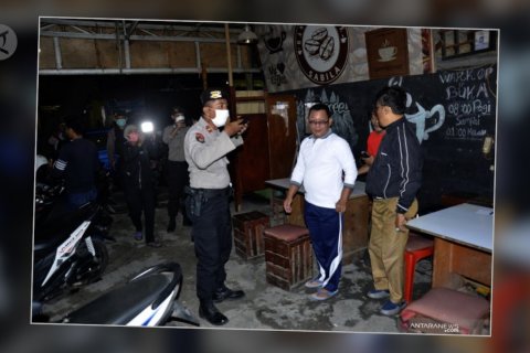 Jaga disiplin masyarakat, Pemprov DKI tingkatkan patroli selama PSBB