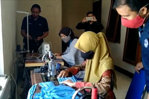 Pemprov NTB dorong produktivitas UKM dalam membuat APD