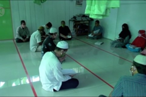 Tadarus Al Quran tuna netra di tengah pandemi, tak seramai biasanya