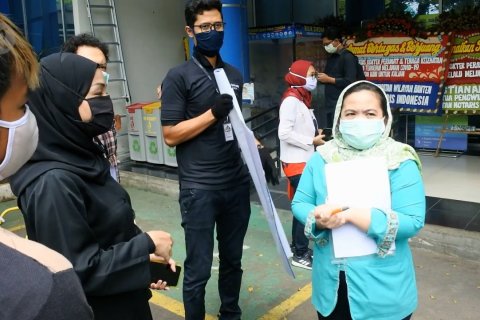 Terima  bantuan APD, RSUD Kota Tangerang disiapkan jadi RS rujukan