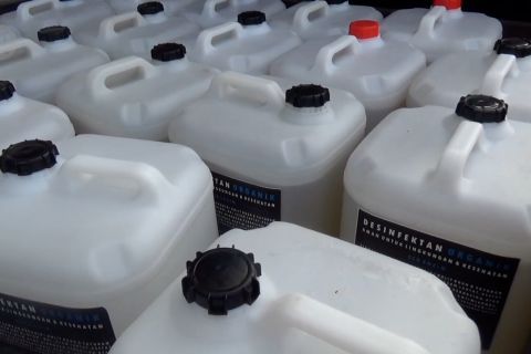 Warga Bali gencar disinfeksi organik