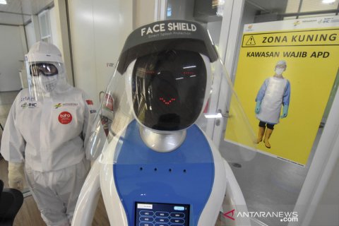 Inilah robot pembantu tenaga medis COVID-19