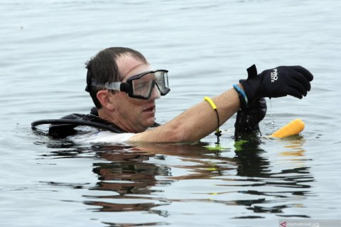 Pencarian kotak hitam pesawat jatuh di Danau Sentani