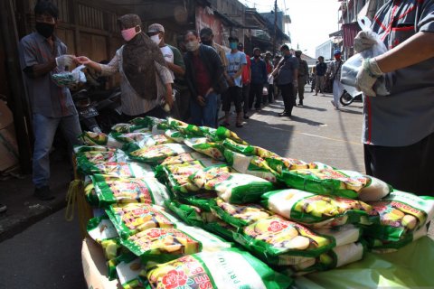 Operasi pasar gula pasir