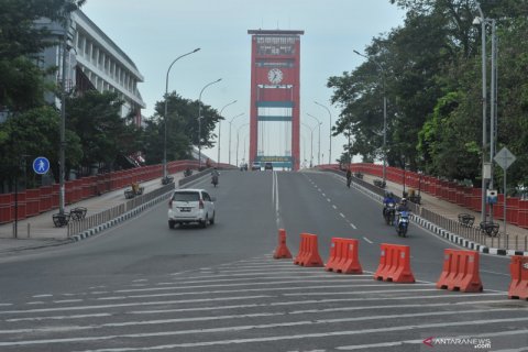Perbandingan suasana pusat Kota Palembang pada Idul Fitri hari ini dan tahun lalu