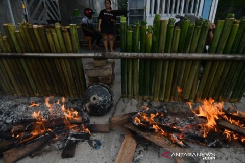 Nasi bambu khas Palu