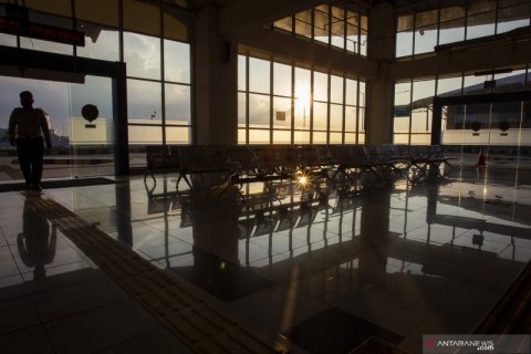 Ketatnya perijinan masuk ibu kota, Terminal Pulo Gebang sepi penumpang