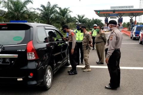 Gerbang Tol Kertajati arah Jakarta ditutup&nbsp;