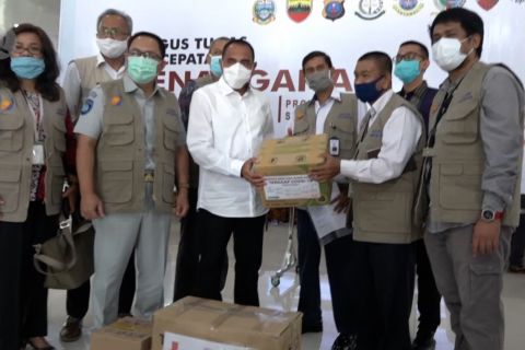 Satgas Bencana BUMN berikan bantuan APD, obat dan alkes