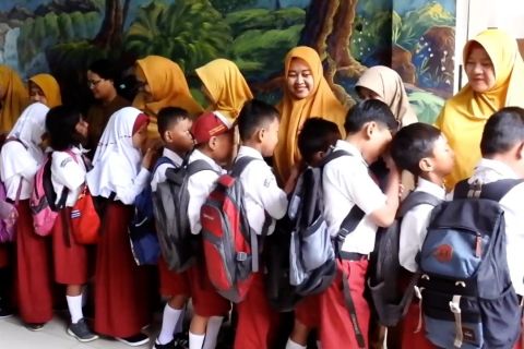 Nadiem tegaskan guru tidak tergantikan oleh teknologi