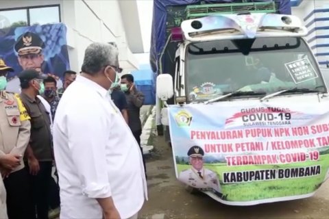 Pemprov Sultra salurkan bantuan pupuk nonsubsidi