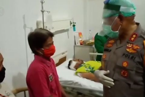 Kapolda dan Pangdam jenguk polisi korban penganiyaan OTK di Paniai