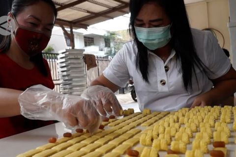 UMKM kue rumahan berjuang ditengah pandemi COVID-19